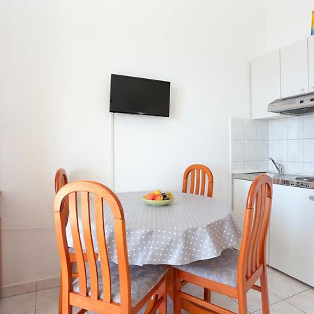 Apartments By The Sea Rastici, Ciovo - 11723 Trogir Ruang foto