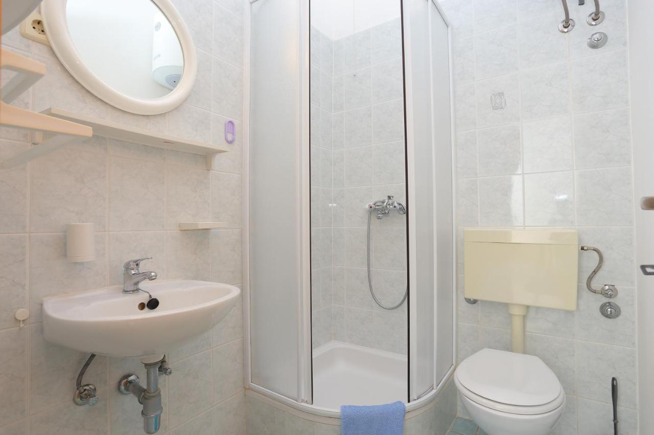 Apartments By The Sea Rastici, Ciovo - 11723 Trogir Bagian luar foto
