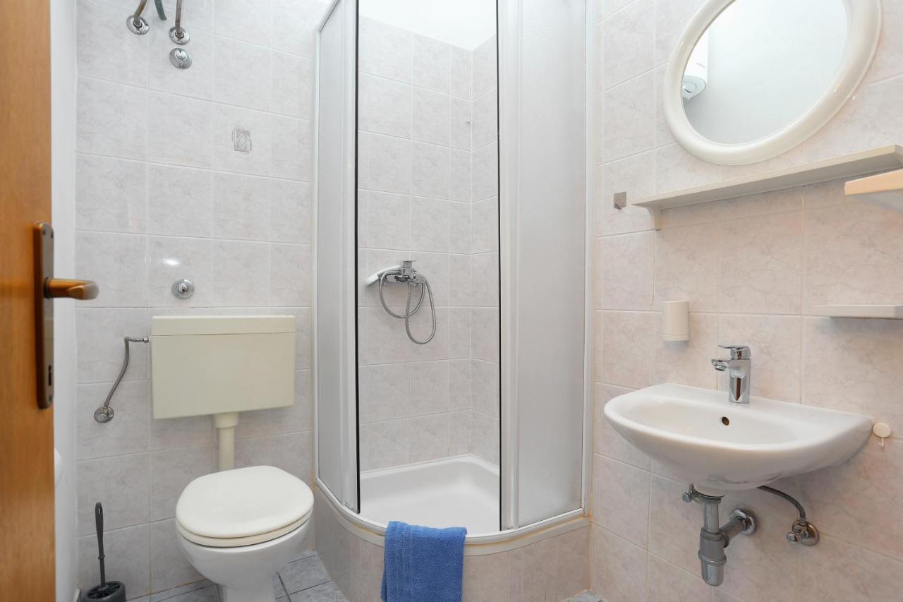 Apartments By The Sea Rastici, Ciovo - 11723 Trogir Bagian luar foto